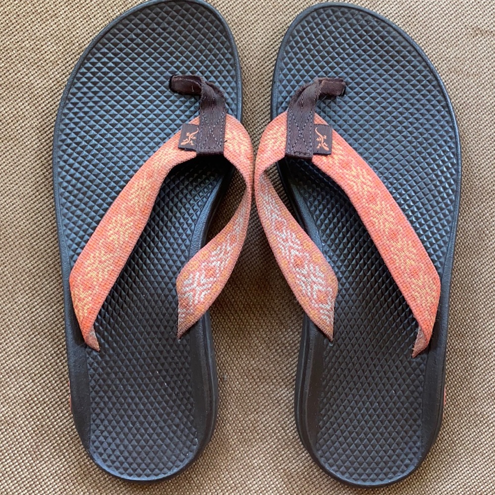 Chaco flip flops
